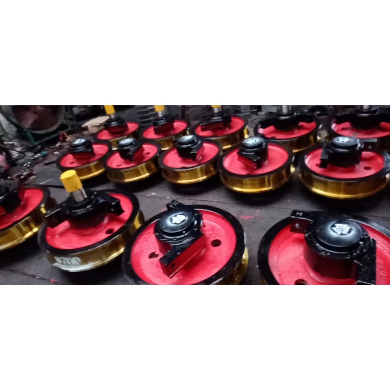 Roda Kereta Derek Baja Tempa B - Heavy Equipment Mining ulasan dan harga